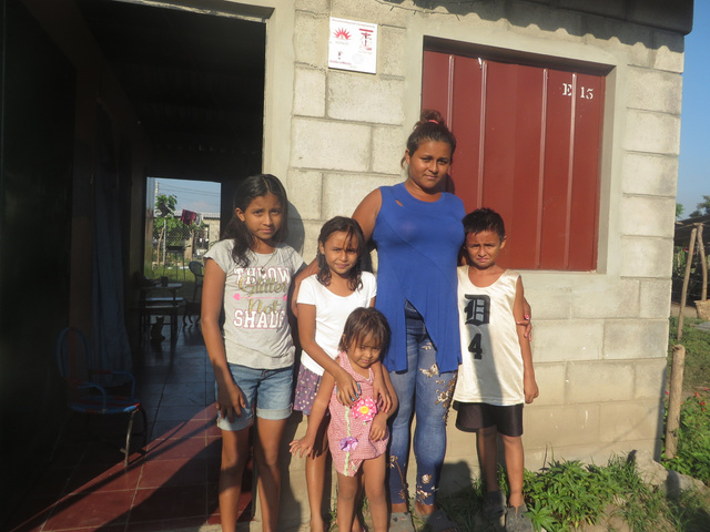 Family supported by Fecovida